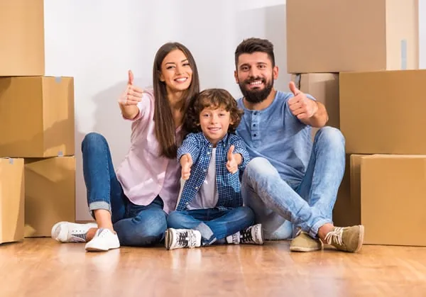 Equipa Twinkloo Origami em reunião com clientes